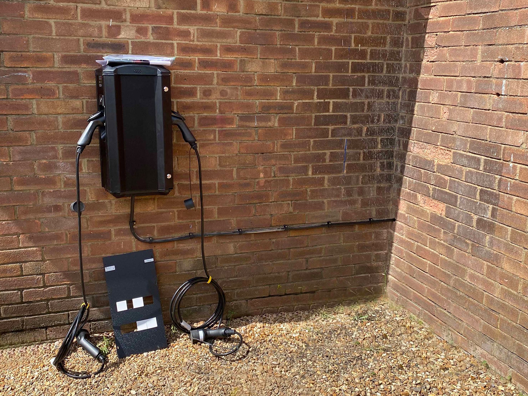 GARO Twin vehicle charger installation in Hemel Hempstead